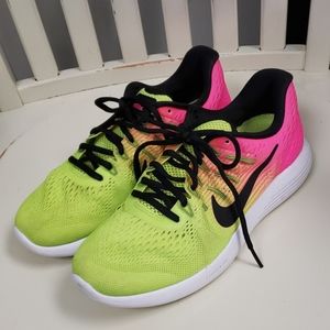 Nike lunarglide 8 OC. Size 8 sneaker.